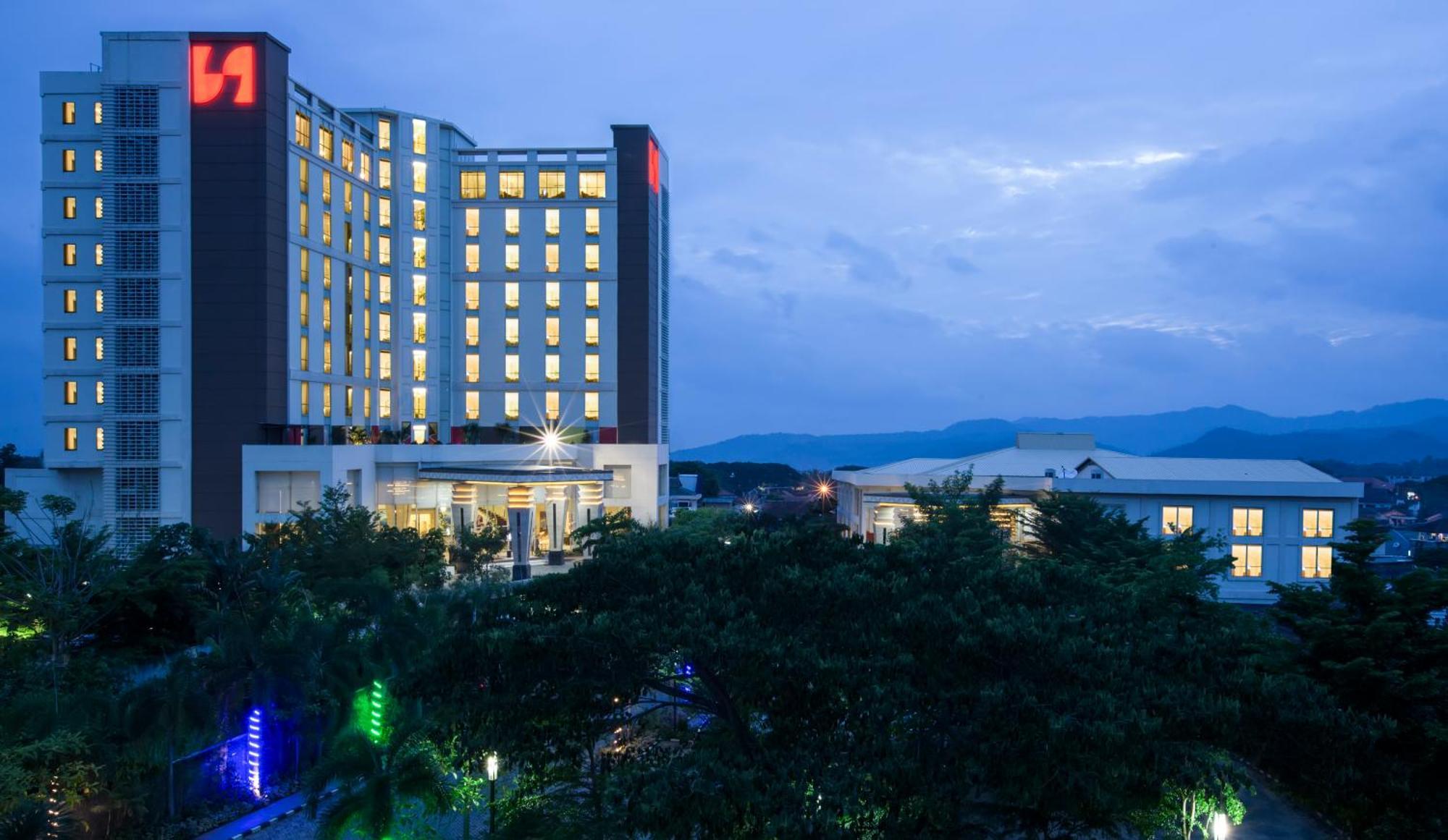 Swiss-Belhotel Lampung Bandar Lampung Extérieur photo